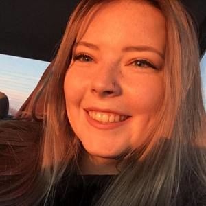 Meet your Posher, Alyssa